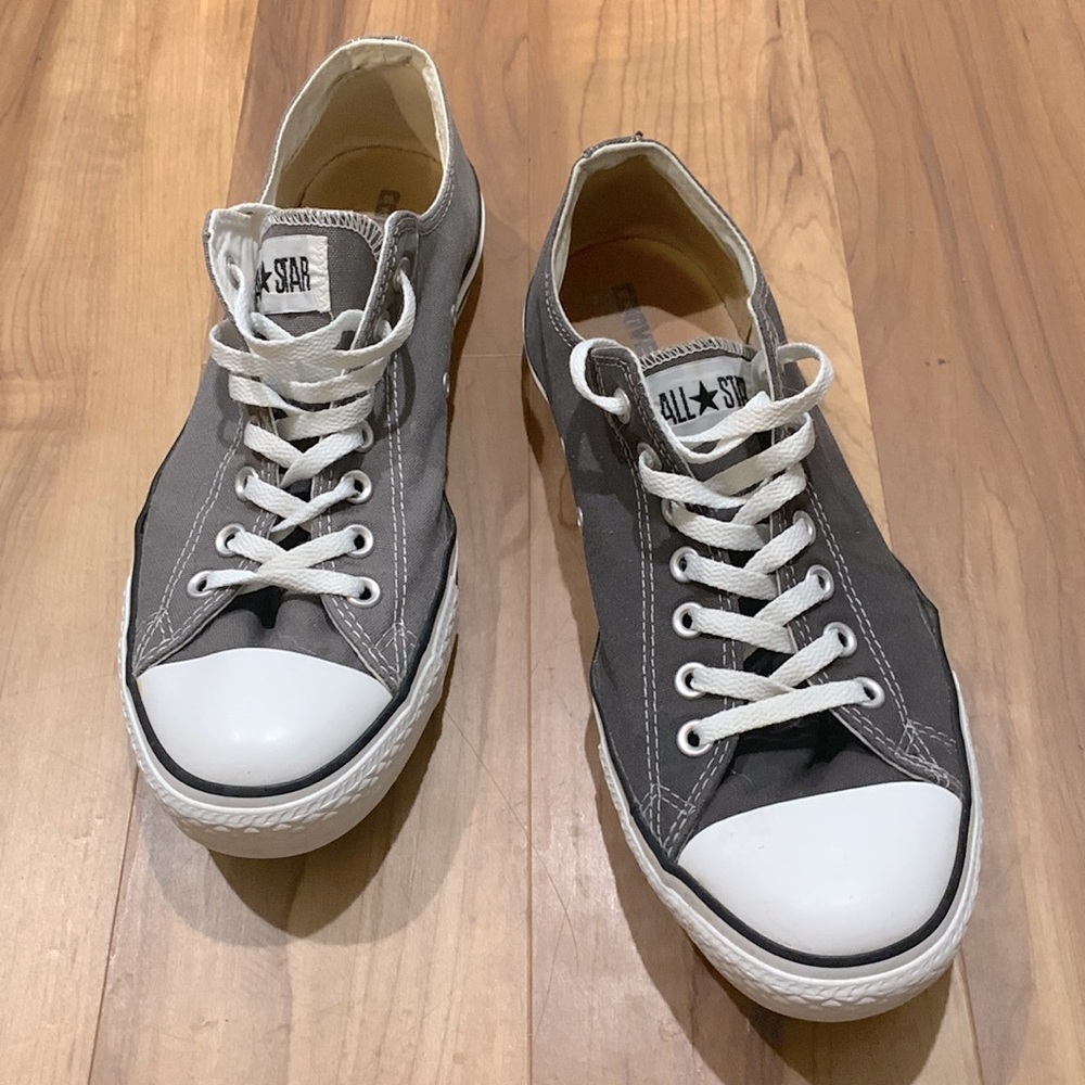 Men’s Converse All Stars. Size 11.